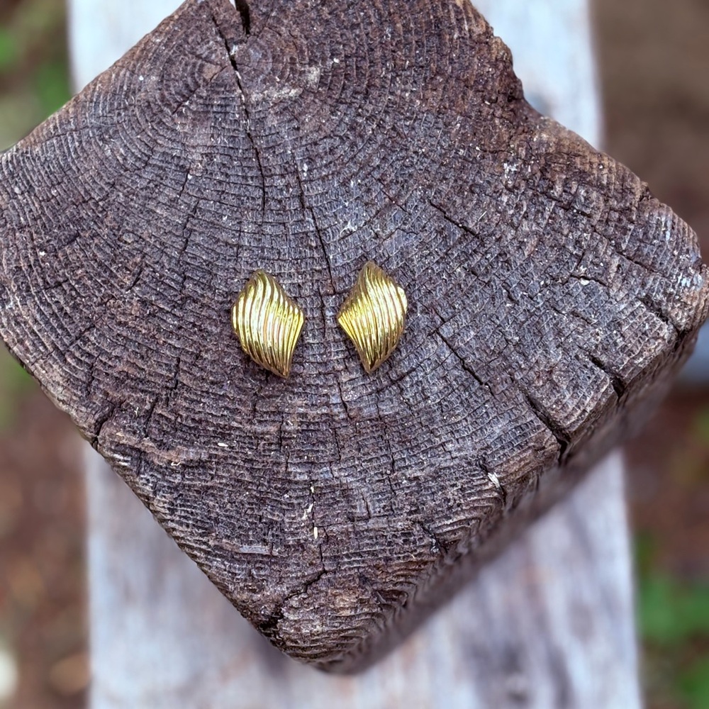 Gold Textured Clip-on Earrings